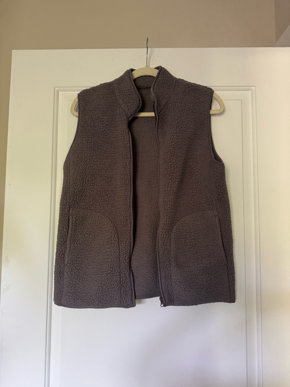 Cozy Sherpa Fleece Vest in Taupe